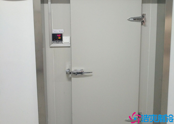  長沙醫(yī)藥冷凍庫定做價(jià)格多少錢？